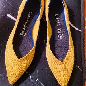 Rothy’s Yellow pointed toe size 8W or 38.5 EU